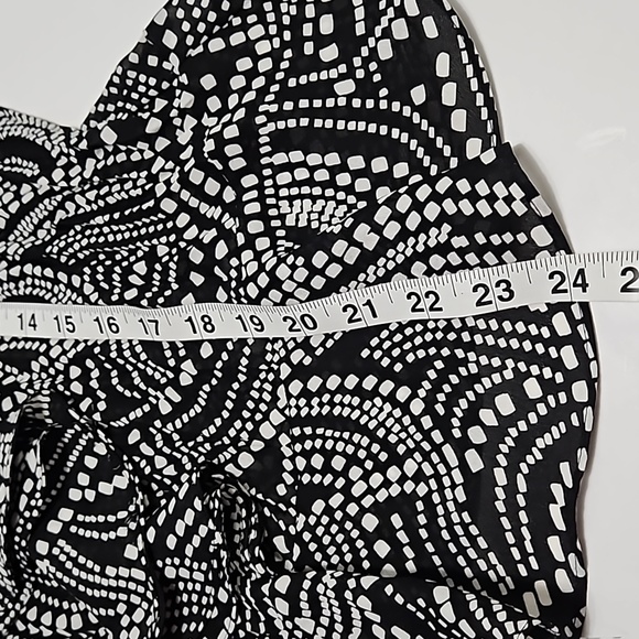 Allison Taylor Women's Black & White Ruffle Sheer Short Sleeve Size M Top #W-869 - Picture 6 of 10
